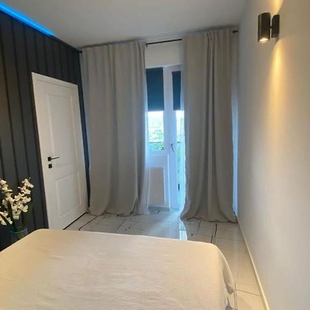 Q Luxury Apartment - Palas Center Iasi Exterior foto
